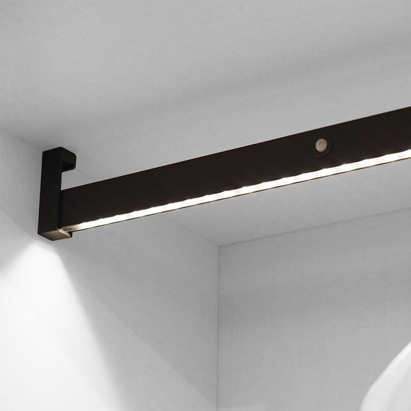 Emuca Barra para armario con luz LED, regulable 708-858 mm